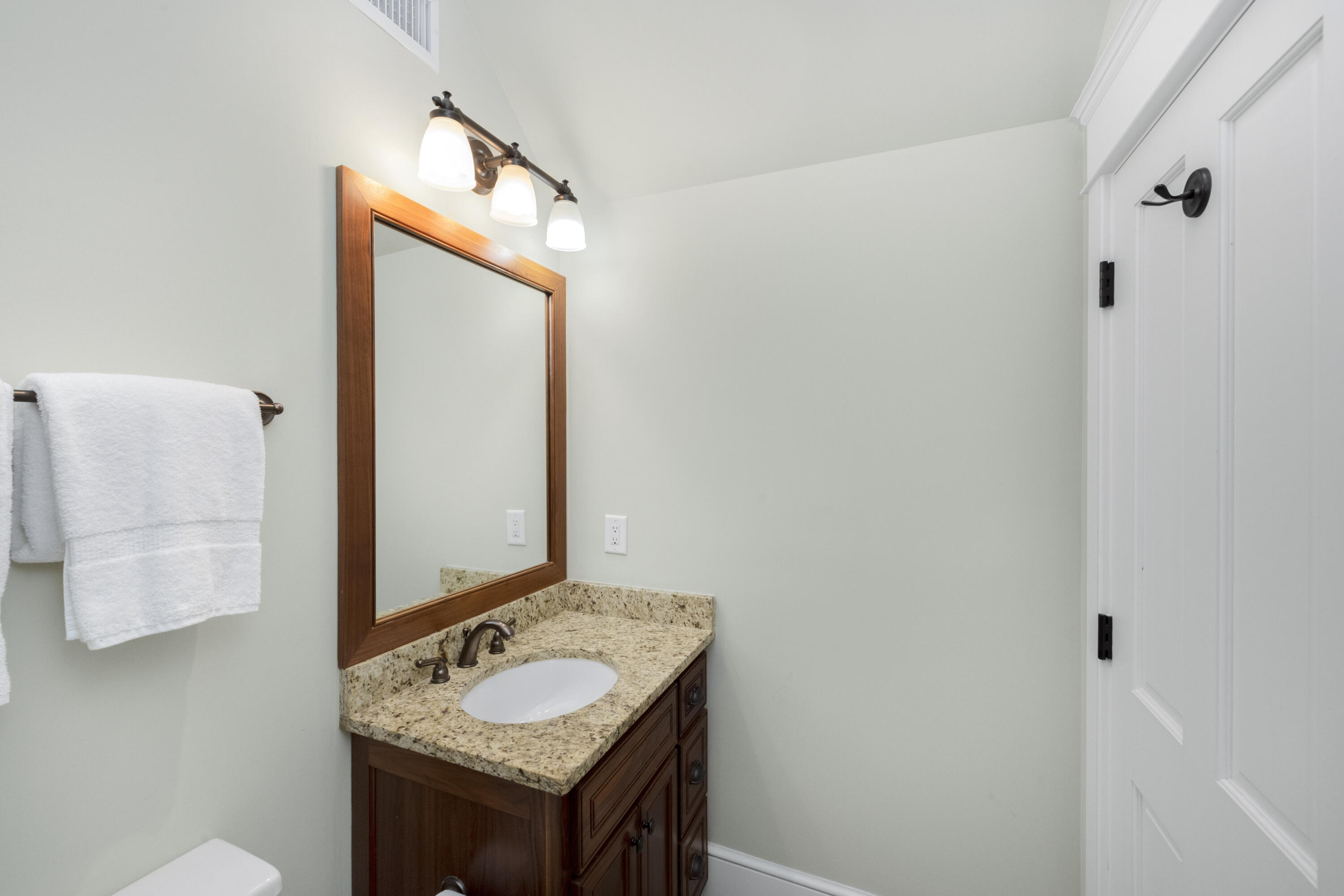 65 Surfsong Road Kiawah Island, SC 29455 - Photo 83 of 110 65 Surfsong_ Low Res-104