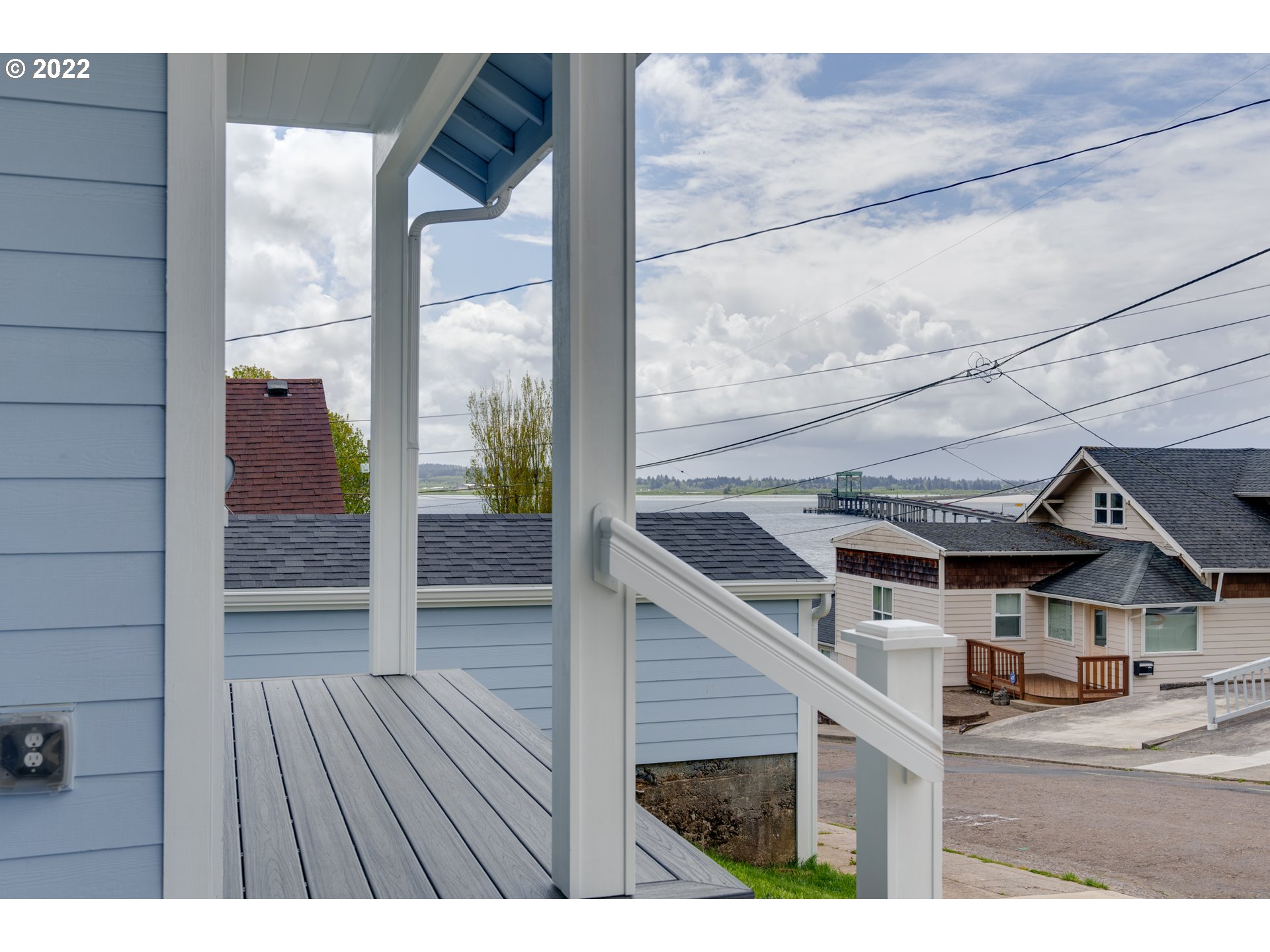 585 Rivington Street Astoria, OR 97103 - Photo 3 of 32 Exterior