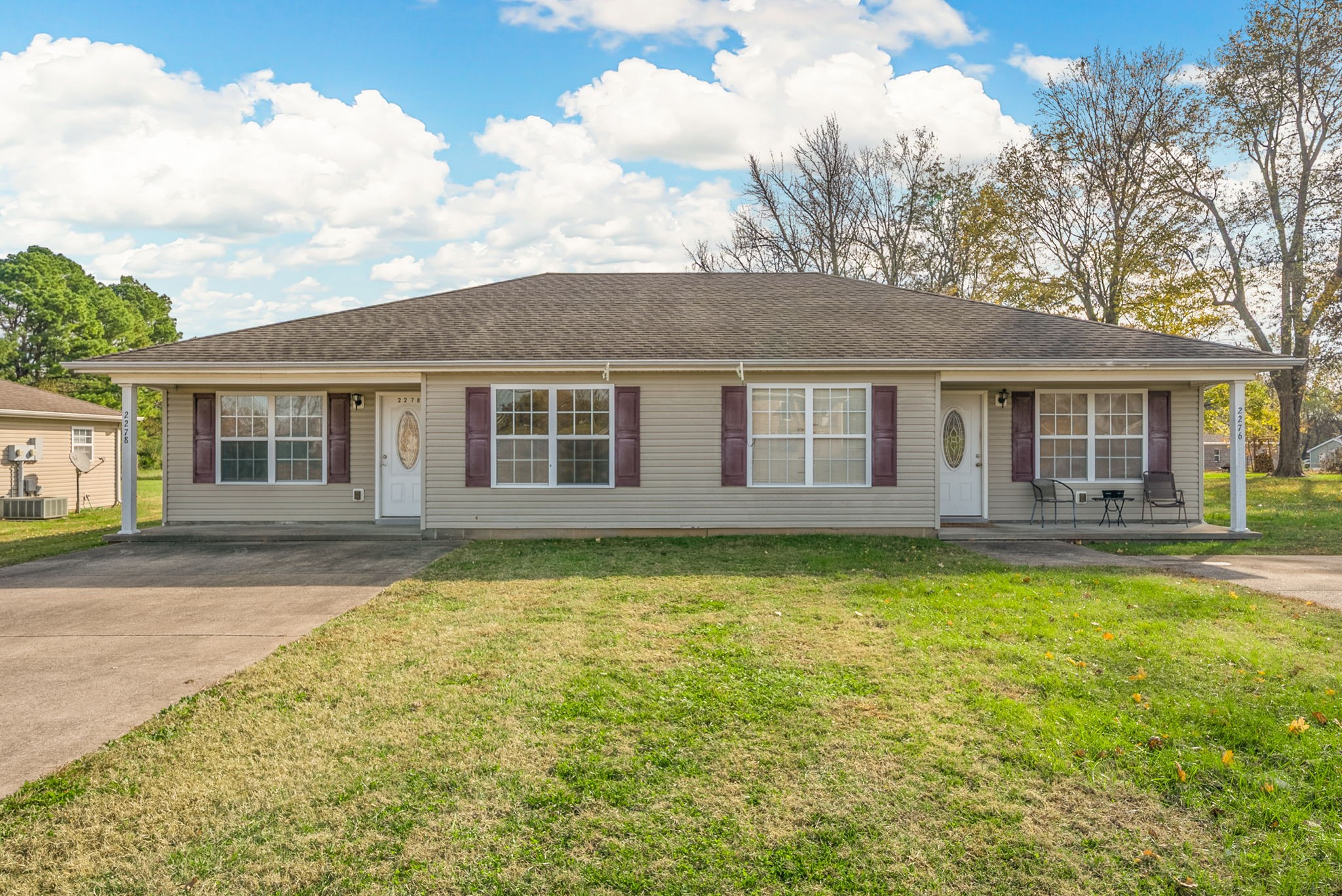 2278 Greenville Road Hopkinsville, KY 42240 - Photo 2 of 21 a view of a house with a swimming pool