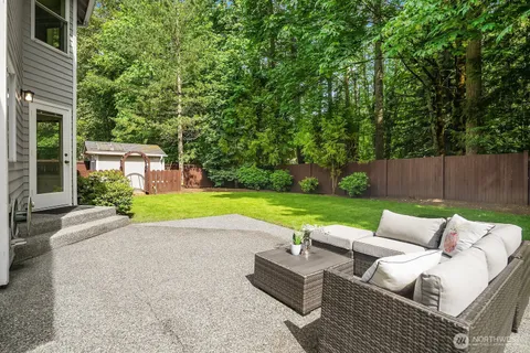 $1,528,000 | 4020 262nd Place Southeast, Sammamish, WA 98029