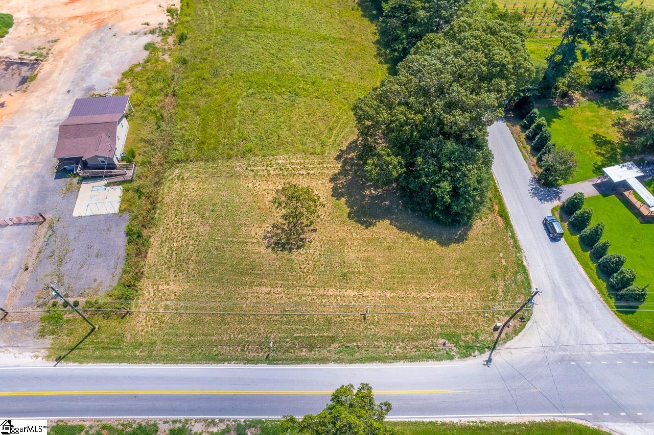 940 Brockman McClimon Road Greer, SC 29651 - Photo 2 of 11 Gallery Image 2
