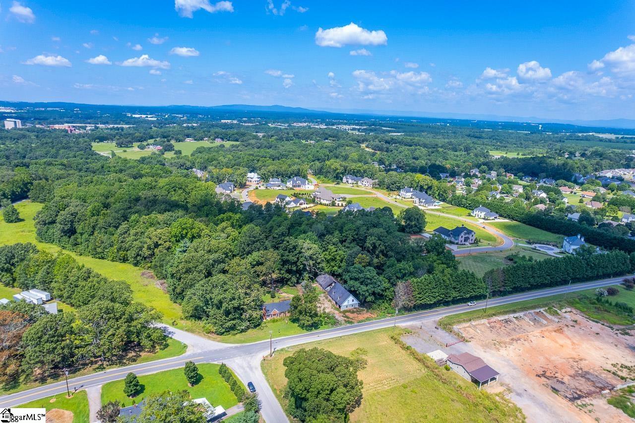 940 Brockman McClimon Road Greer, SC 29651 - Photo 3 of 11 Gallery Image 3