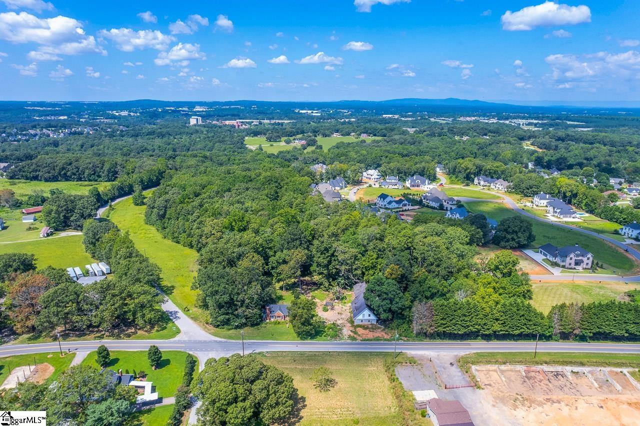 940 Brockman McClimon Road Greer, SC 29651 - Photo 4 of 11 Gallery Image 4