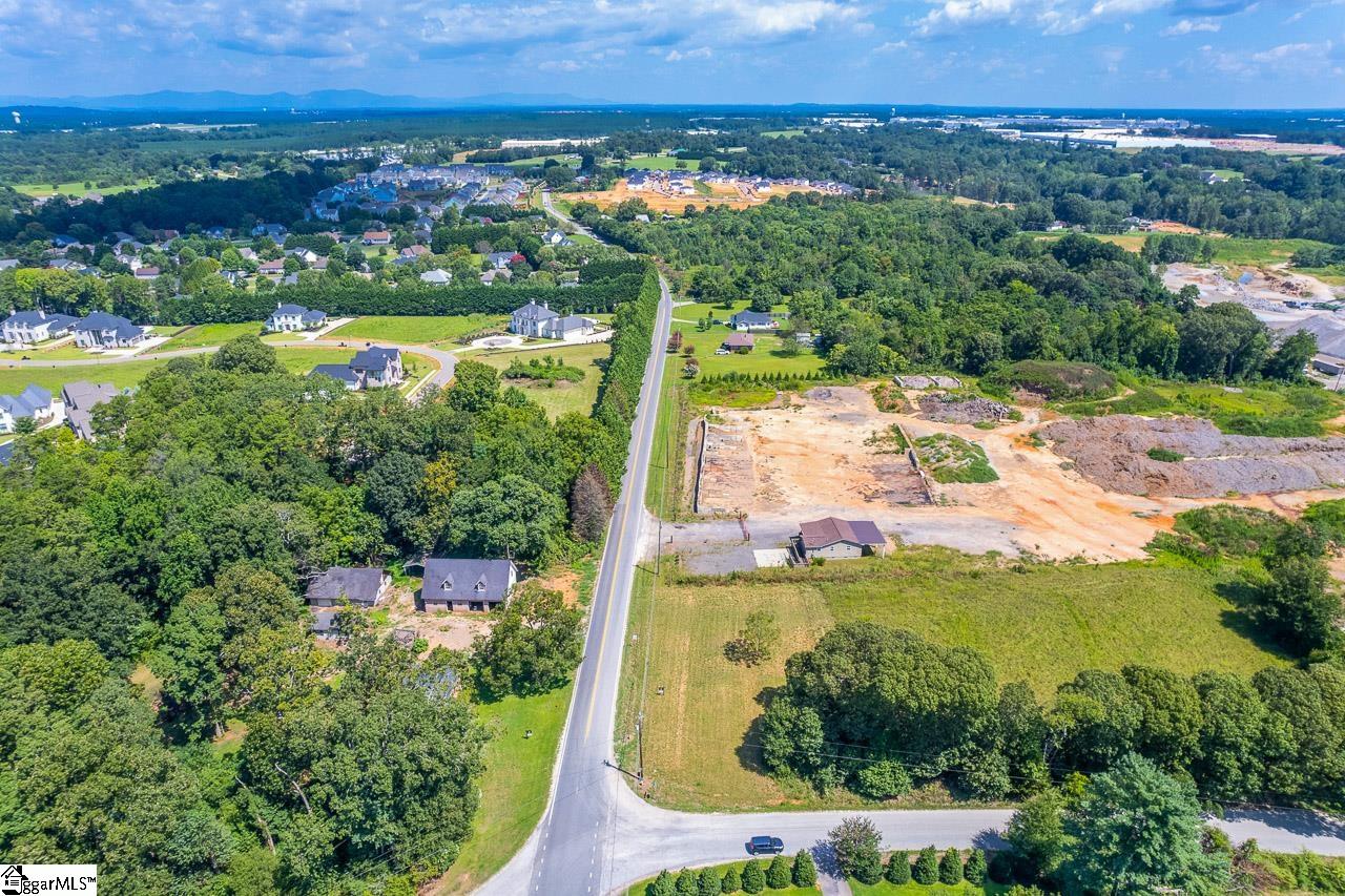 940 Brockman McClimon Road Greer, SC 29651 - Photo 7 of 11 Gallery Image 7