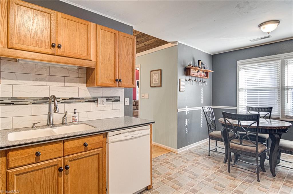 155 Linbrook Drive Winston-Salem, NC 27106 - Photo 15 of 33