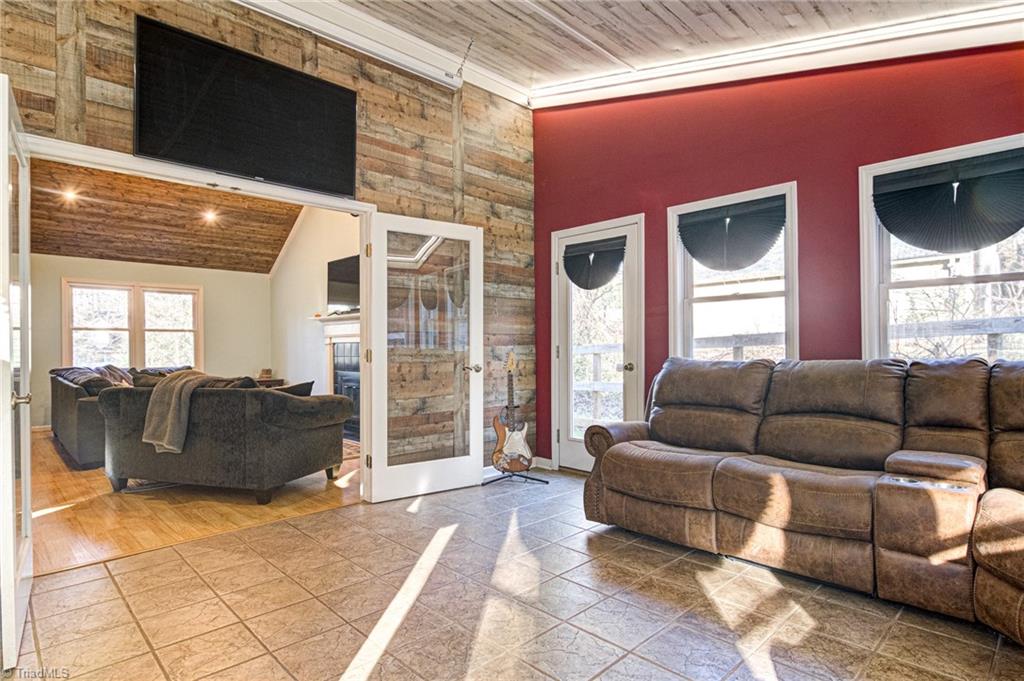 155 Linbrook Drive Winston-Salem, NC 27106 - Photo 9 of 33