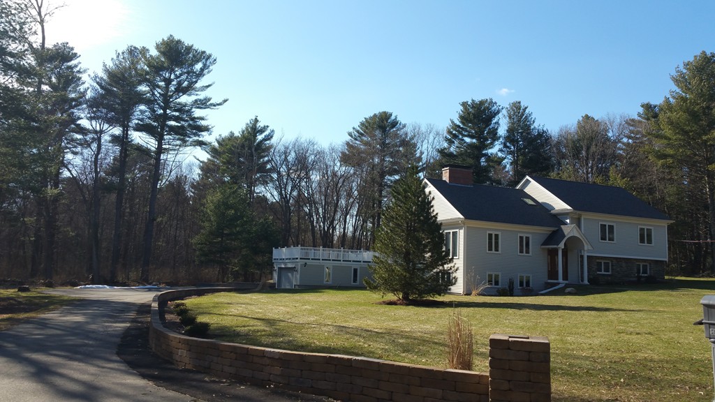18 Lyman Wheelock Road Easton, MA 02375 - Photo 1 of 17 Gallery Image 1