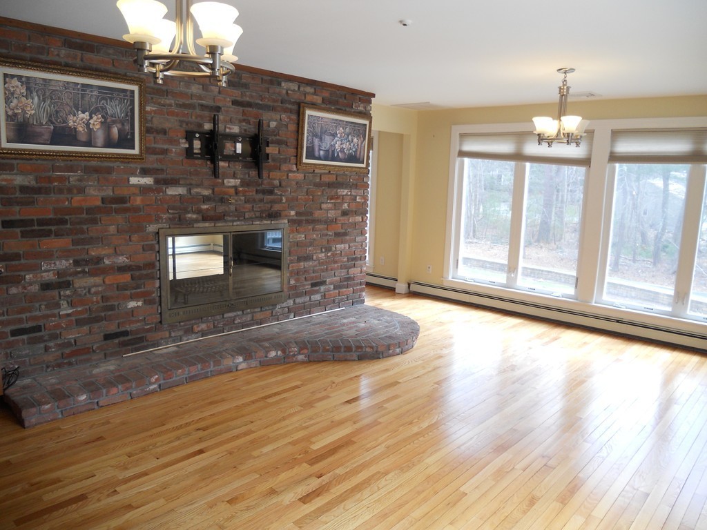 18 Lyman Wheelock Road Easton, MA 02375 - Photo 8 of 17 Gallery Image 8