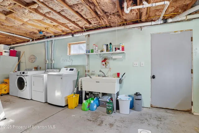 a picture of a black and white wall