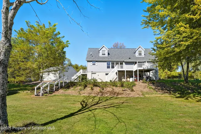 $460,000 | 91 Stevens Road, Lake Ariel, PA 18436