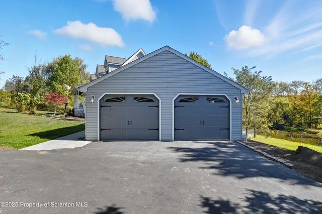 $460,000 | 91 Stevens Road, Lake Ariel, PA 18436