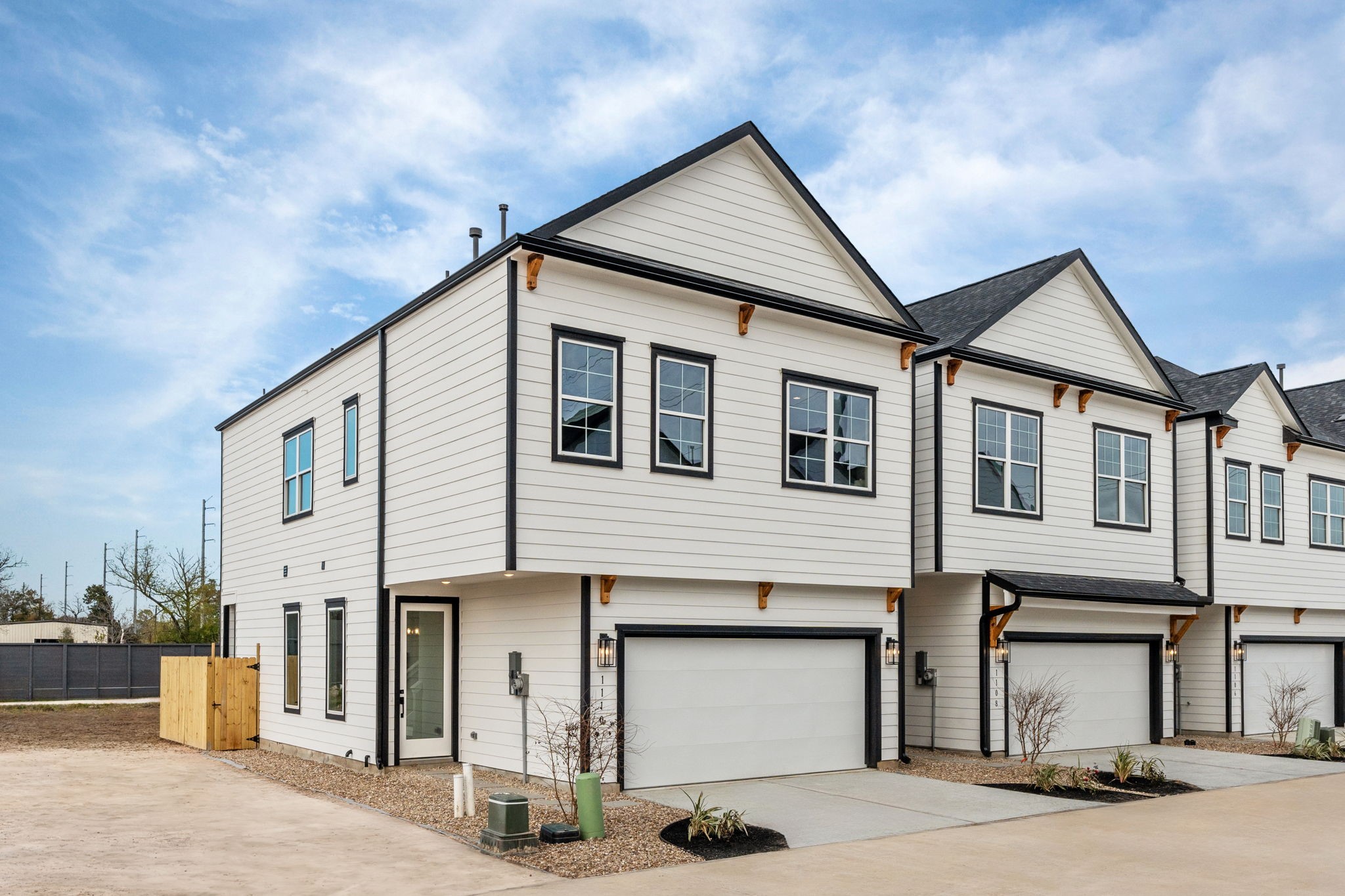 Photos are of a different unit.