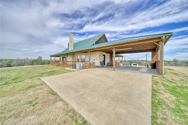 $1,175,000 | 4404 County Road 151, Centerville, TX 75833