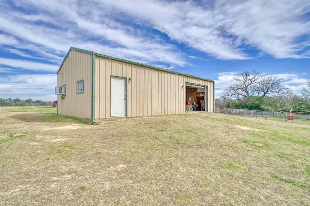 $1,175,000 | 4404 County Road 151, Centerville, TX 75833