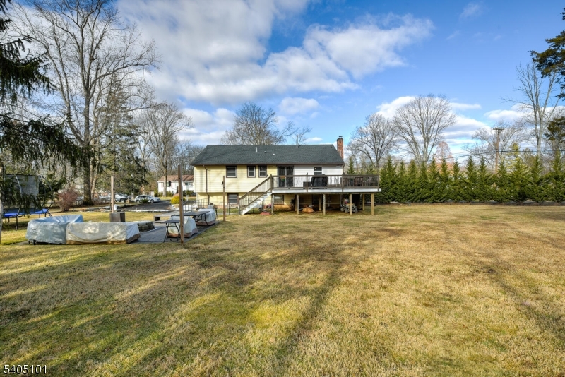 6 Elm Avenue Warren, NJ 07059 - Photo 27 of 29 a view of a house with backyard and sitting area