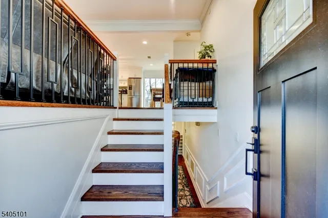 $774,999 | 6 Elm Avenue, Warren, NJ 07059