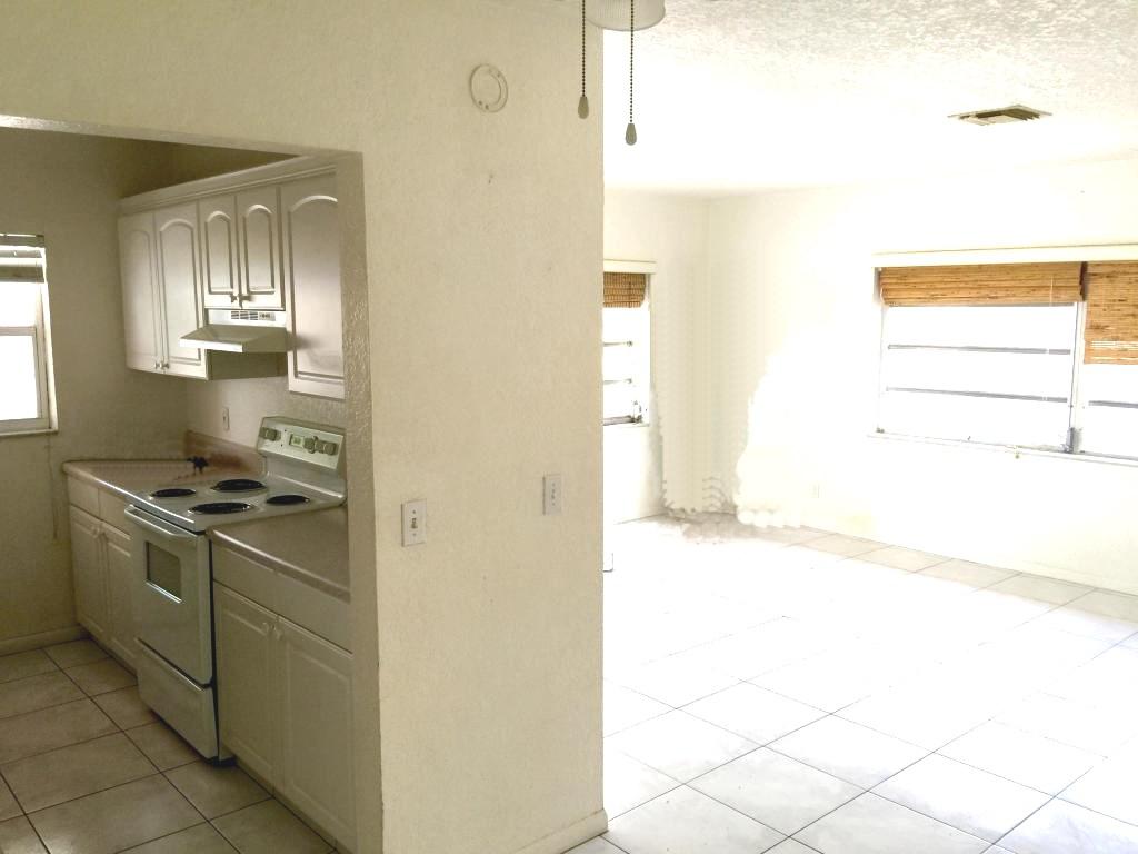 2807 Albatross Road Delray Beach, FL 33444 - Photo 9 of 16 Unit 1