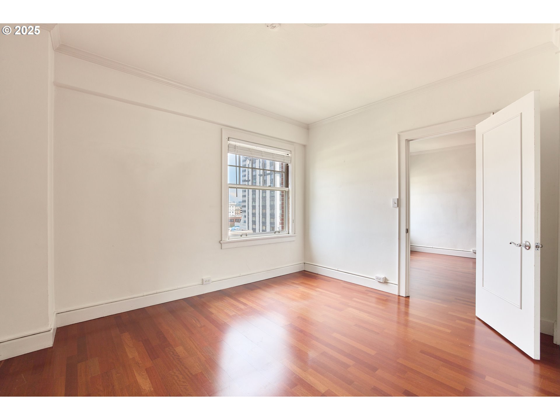 1005 Southwest Park Avenue, Unit 703 Portland, OR 97205 - Photo 14 of 35