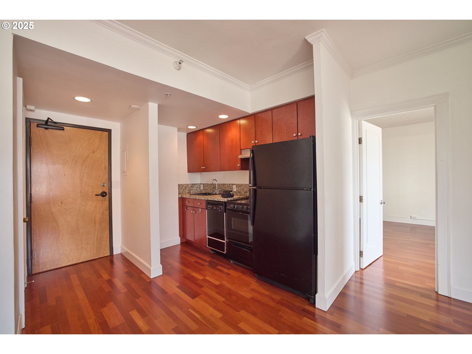 1005 Southwest Park Avenue, Unit 703 Portland, OR 97205 - Photo 23 of 35