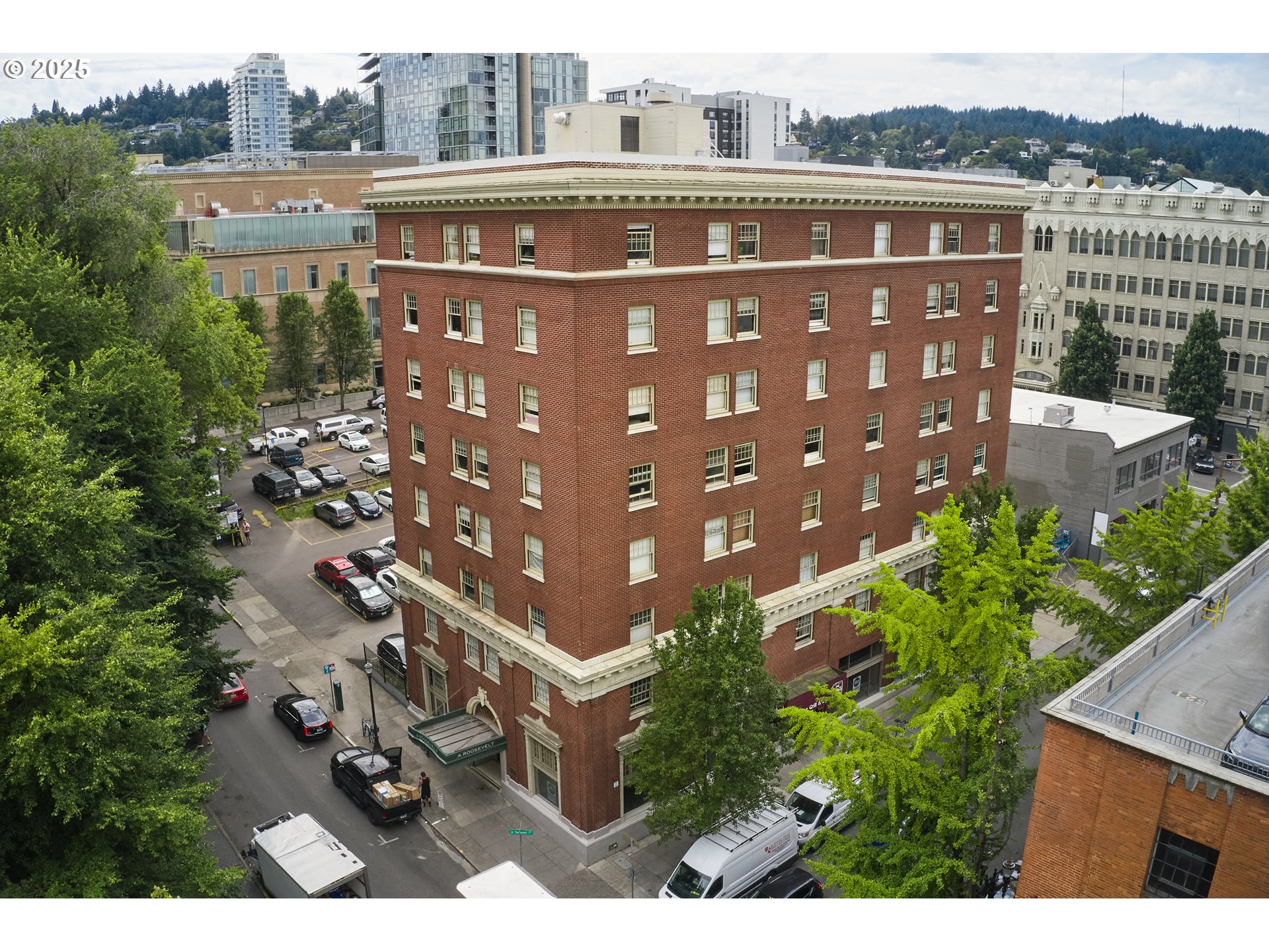 1005 Southwest Park Avenue, Unit 703 Portland, OR 97205 - Photo 31 of 35