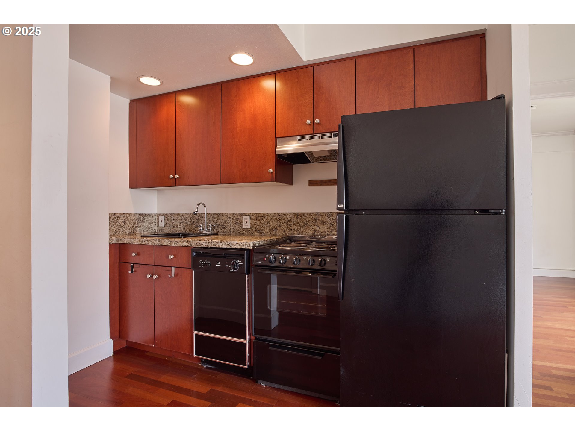 1005 Southwest Park Avenue, Unit 703 Portland, OR 97205 - Photo 9 of 35