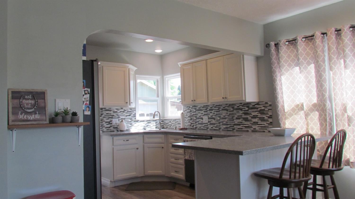 188 West Myrtle Avenue Reedley, CA 93654 - Photo 13 of 30 Gallery Image 13