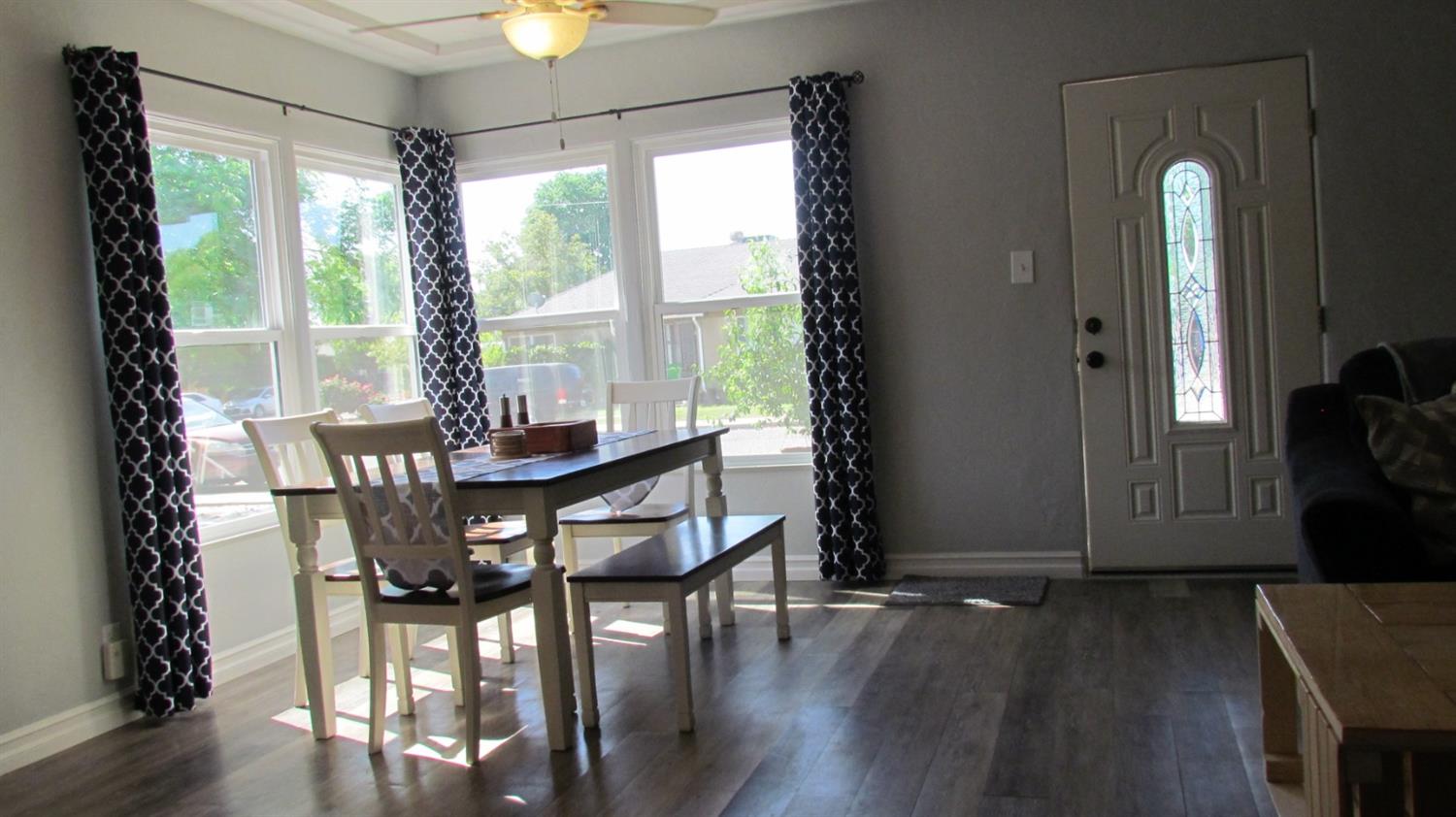 188 West Myrtle Avenue Reedley, CA 93654 - Photo 3 of 30 Gallery Image 3