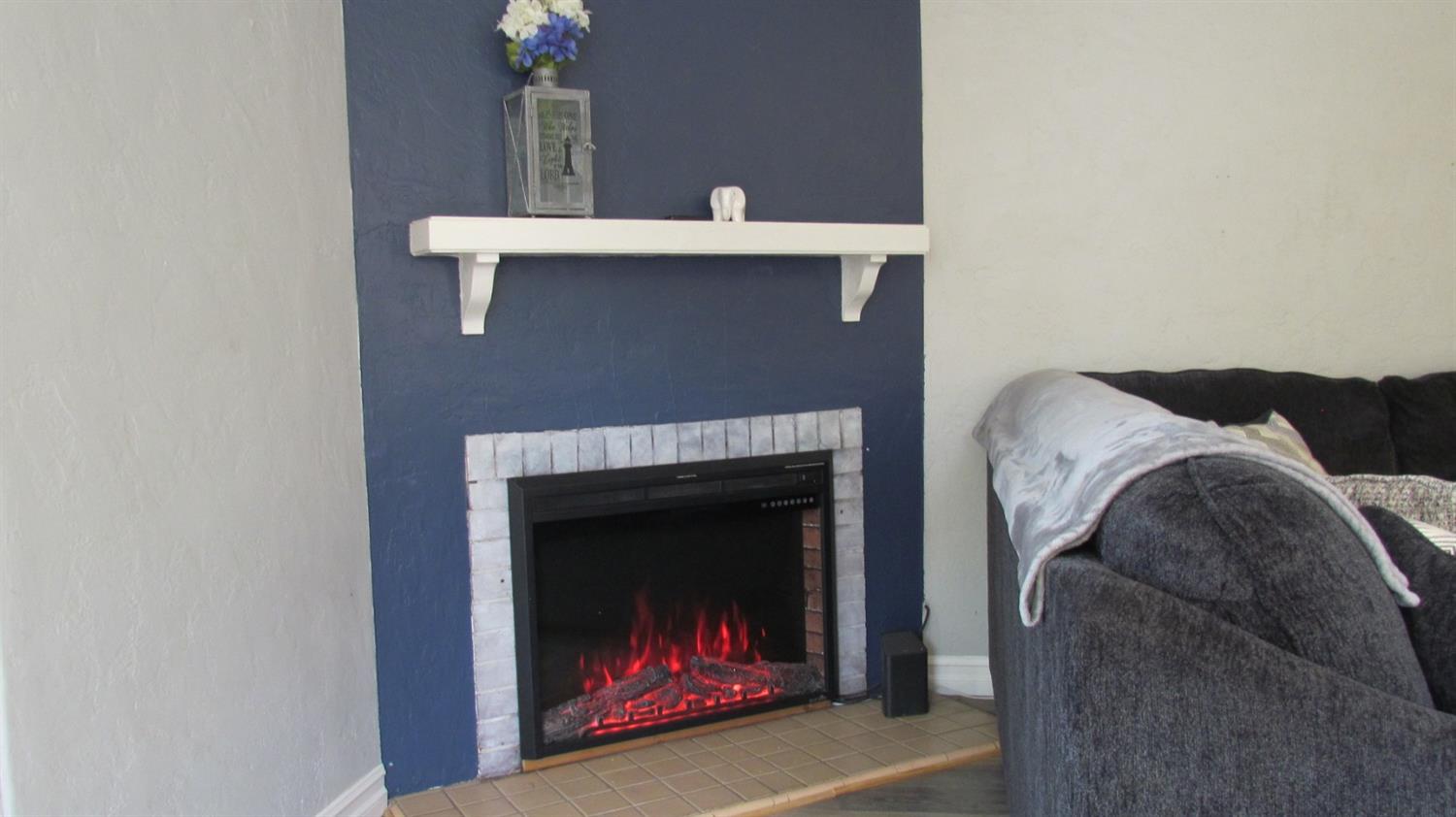 188 West Myrtle Avenue Reedley, CA 93654 - Photo 5 of 30 Gallery Image 5