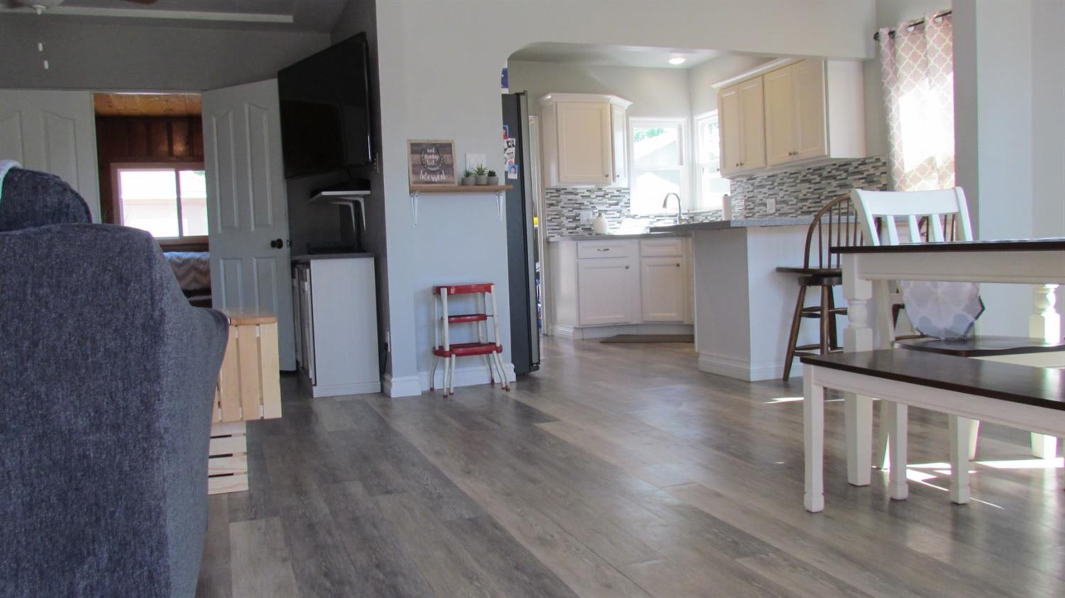 188 West Myrtle Avenue Reedley, CA 93654 - Photo 6 of 30 Gallery Image 6