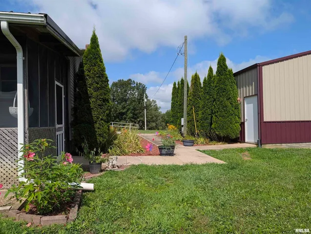 $189,900 | 425 Peak Road, Harrisburg, IL 62946