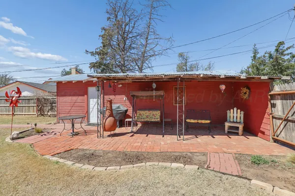 $314,500 | 43 Fannin Drive, Tulia, TX 79088