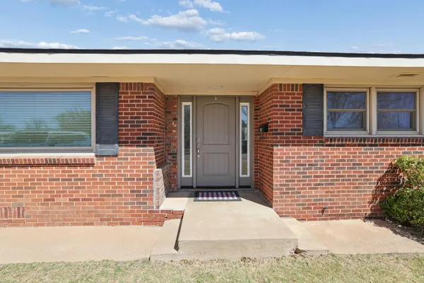 $314,500 | 43 Fannin Drive, Tulia, TX 79088