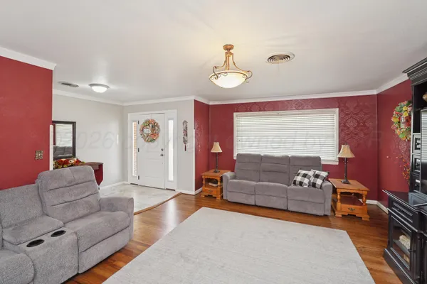 $314,500 | 43 Fannin Drive, Tulia, TX 79088