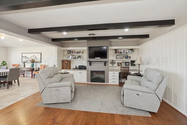 $314,500 | 43 Fannin Drive, Tulia, TX 79088