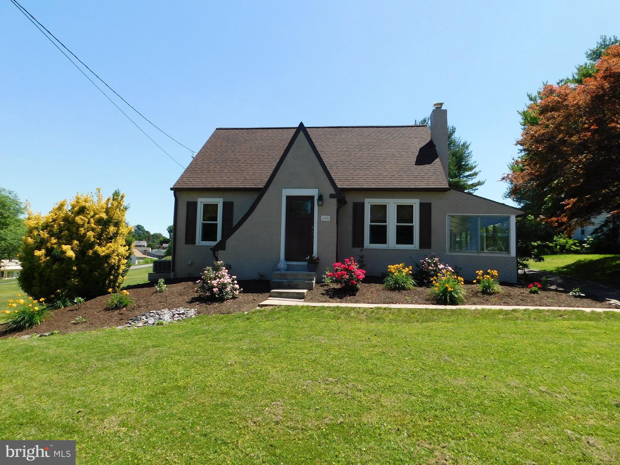 403 Lampeter Road Lancaster, PA 17602 - Photo 1 of 33 Front
