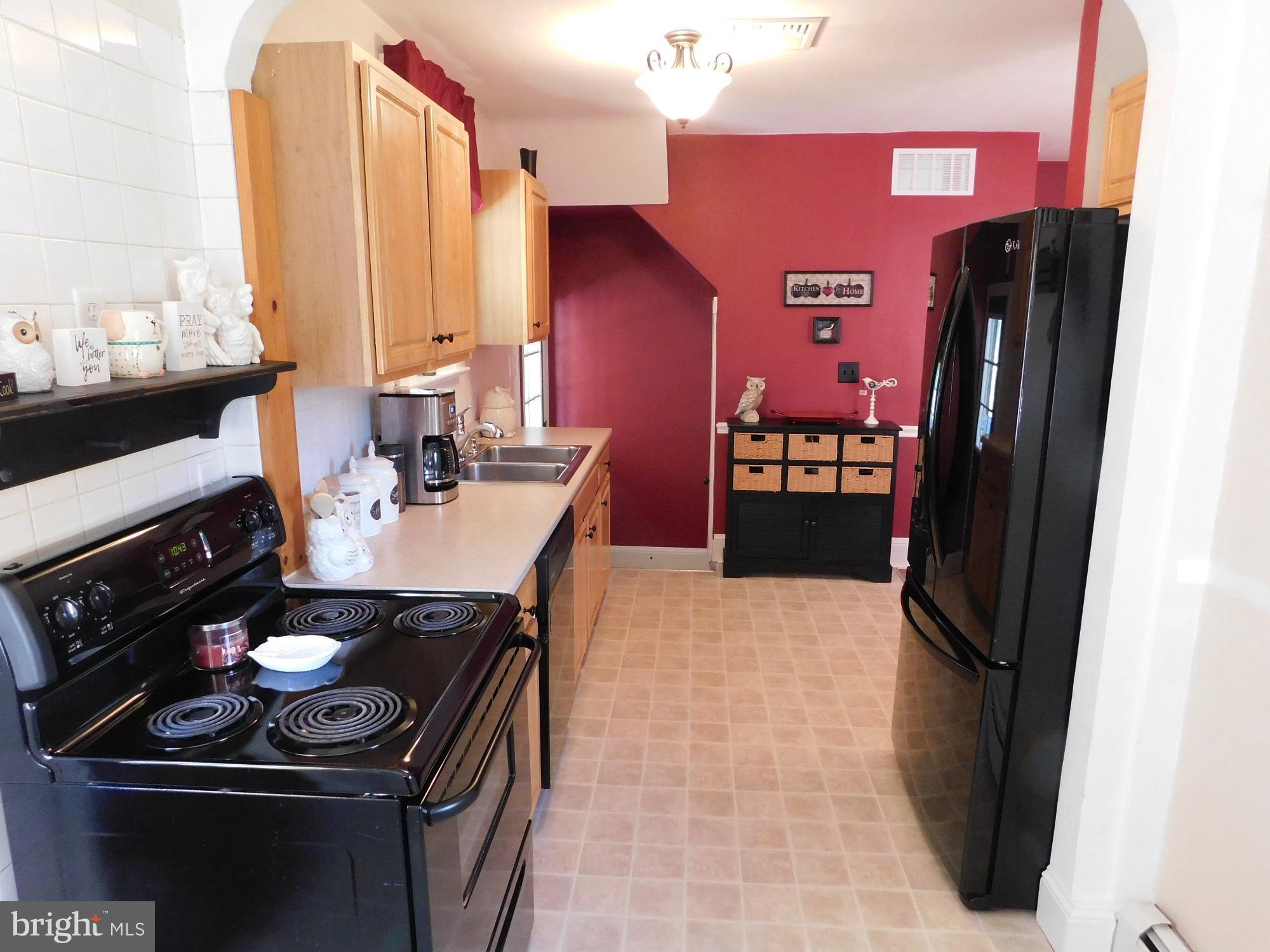403 Lampeter Road Lancaster, PA 17602 - Photo 12 of 33 Kitchen