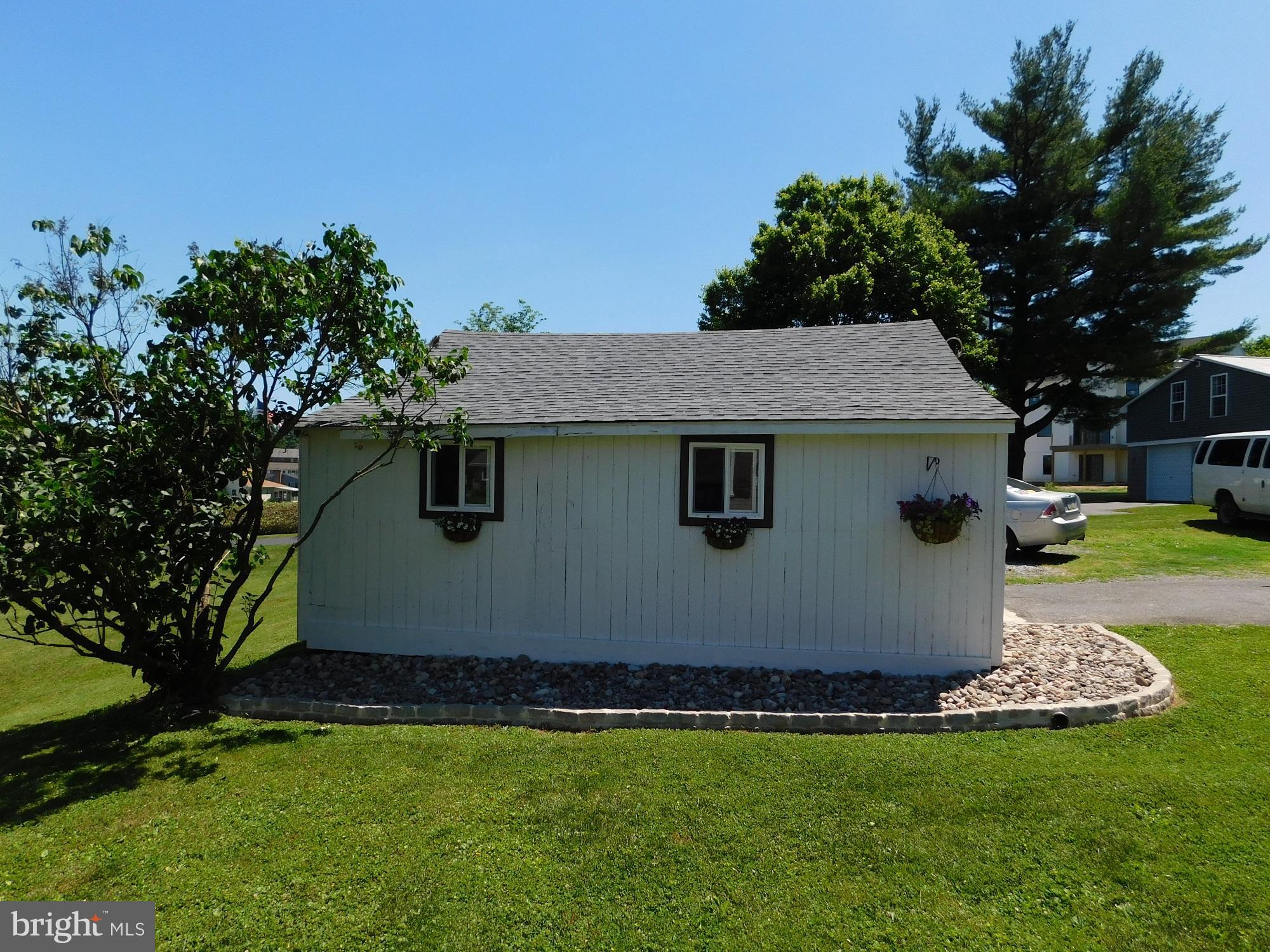 403 Lampeter Road Lancaster, PA 17602 - Photo 28 of 33 Garage Side