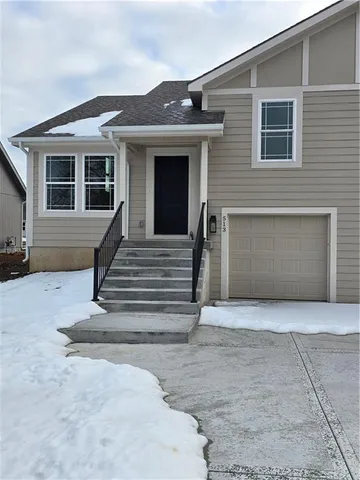 $279,500 | 513 West Smith Street, Spring Hill, KS 66083