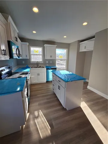 $279,500 | 513 West Smith Street, Spring Hill, KS 66083