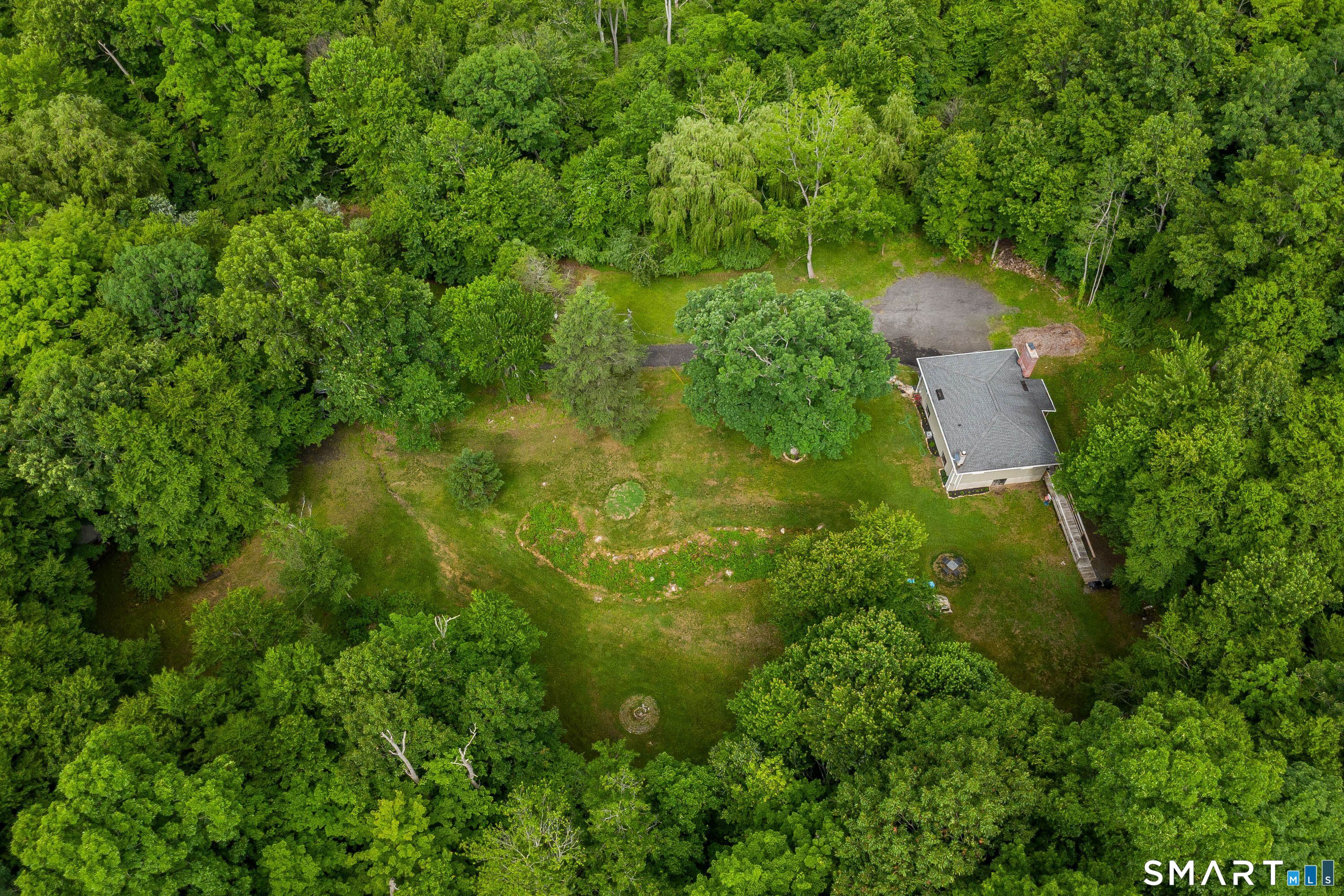 11 Hammond Road New Fairfield, CT 06812 - Photo 3 of 39