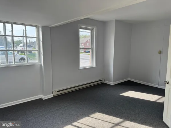 $1,700 | 3446 Lincoln Highway East, Unit 1, Paradise, PA 17562