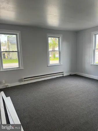 $1,700 | 3446 Lincoln Highway East, Unit 1, Paradise, PA 17562