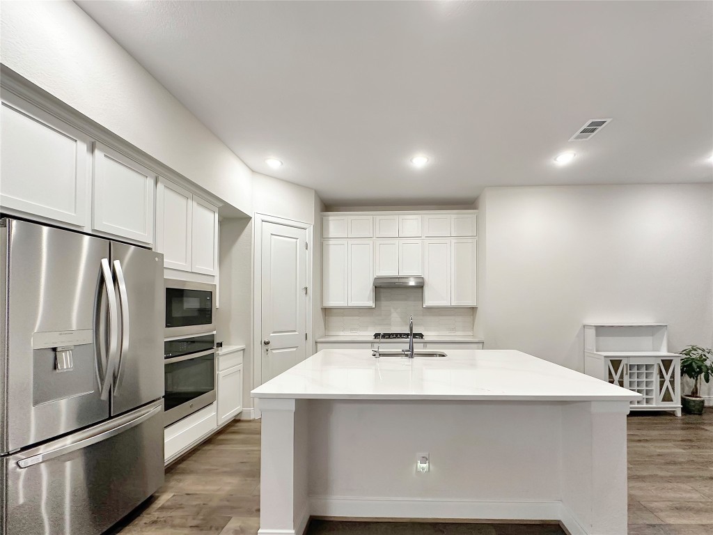 4379 Mayfield Ranch Boulevard Round Rock, TX 78681 - Photo 2 of 22