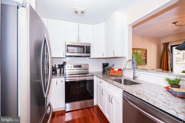 $380,000 | 20331 Gentle Way, Montgomery Village, MD 20886