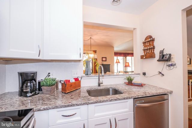 $380,000 | 20331 Gentle Way, Montgomery Village, MD 20886