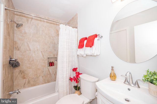 $380,000 | 20331 Gentle Way, Montgomery Village, MD 20886