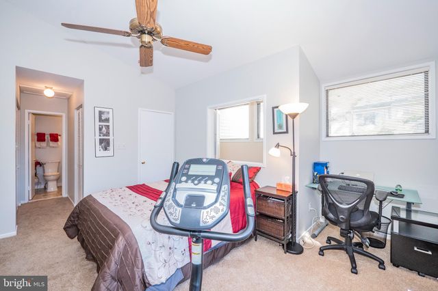 $380,000 | 20331 Gentle Way, Montgomery Village, MD 20886