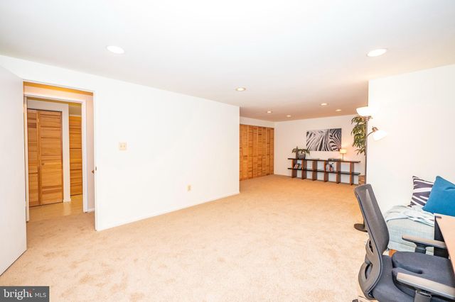 $380,000 | 20331 Gentle Way, Montgomery Village, MD 20886