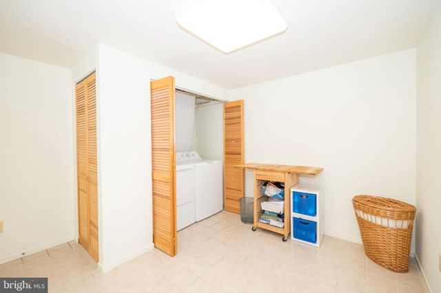 $380,000 | 20331 Gentle Way, Montgomery Village, MD 20886