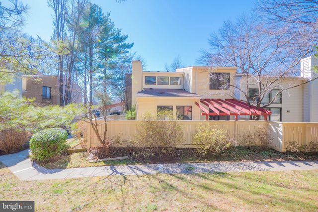 $380,000 | 20331 Gentle Way, Montgomery Village, MD 20886